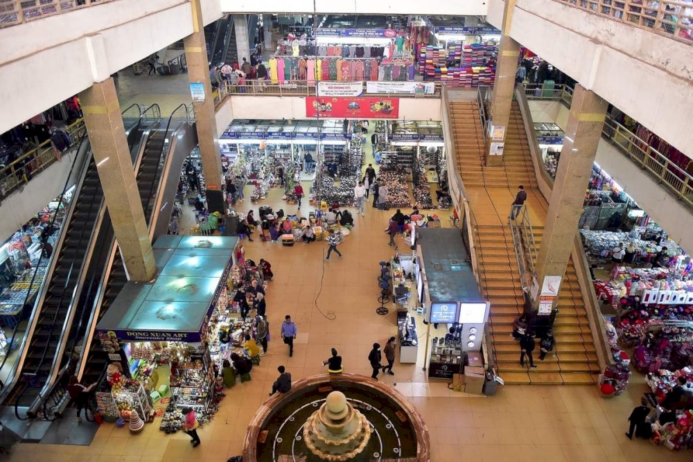 During the daytime, inside Dong Xuan Market are three floors of the market